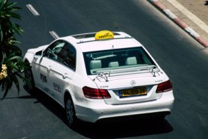 מוניות רעננה הירוקה